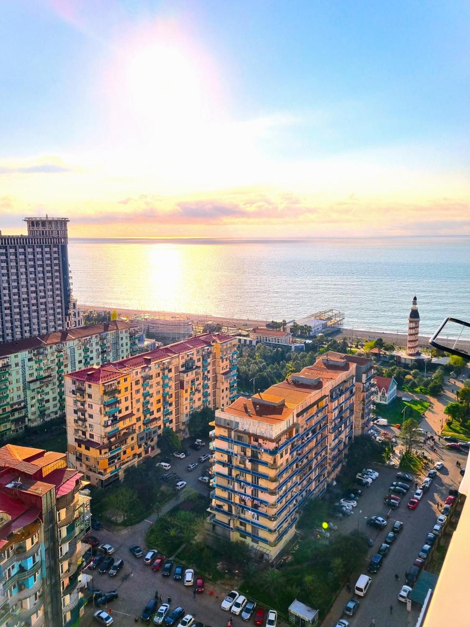 Appartamento Orbi City A D Batumi Esterno foto